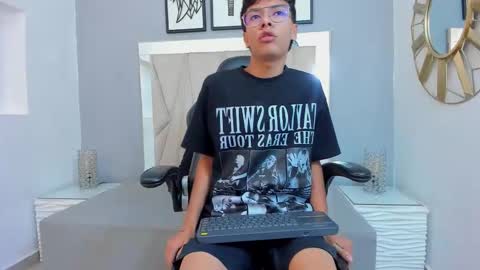 Snapshot of adams_bobby chatting on January 11, 2026, 11:26 am Adams Bobby online show from January 11, 2026, 11:26 am