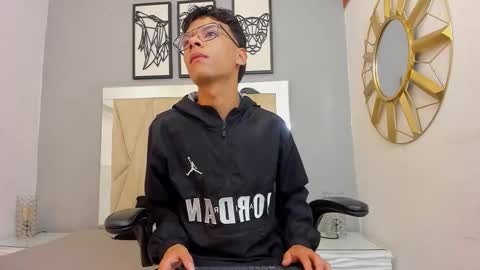 Snapshot of adams_bobby chatting on February 2, 2026, 11:09 am Adams Bobby online show from February 2, 2026, 11:09 am