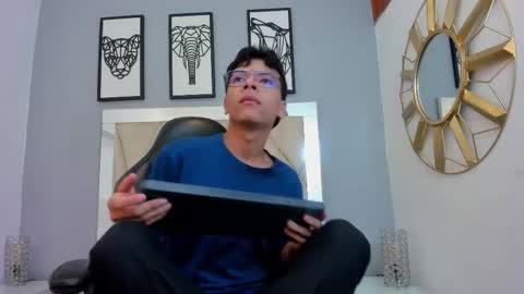 Snapshot of adams_bobby chatting on March 19, 2026, 11:14 am Adams Bobby online show from March 19, 2026, 11:14 am