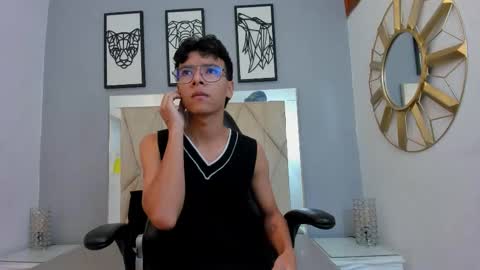 Snapshot of adams_bobby chatting on March 25, 2026, 11:05 am Adams Bobby online show from March 25, 2026, 11:05 am