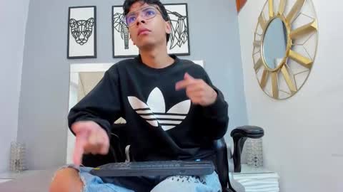 Snapshot of adams_bobby chatting on March 29, 2026, 10:59 am Adams Bobby online show from March 29, 2026, 10:59 am