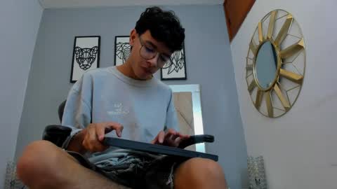 Snapshot of adams_bobby chatting on March 30, 2026, 11:11 am Adams Bobby online show from March 30, 2026, 11:11 am