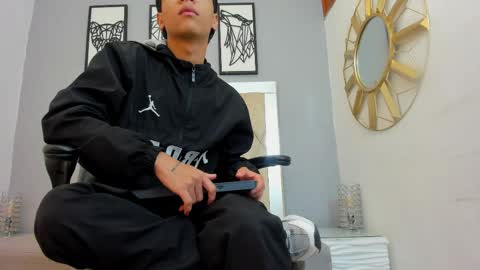 Snapshot of adams_bobby chatting on April 6, 2026, 11:11 am Adams Bobby online show from April 6, 2026, 11:11 am