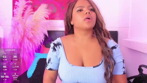 Cloe Adams  online show from October 18, 2025, 10:38 am