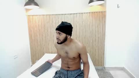 Adams online show from October 8, 2025, 8:17 pm
