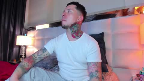 Snapshot of adamtatts chatting on October 15, 2025, 2:33 am Adam online show from October 15, 2025, 2:33 am