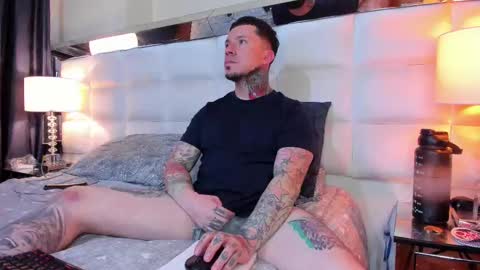 Snapshot of adamtatts chatting on October 23, 2025, 5:51 am Adam online show from October 23, 2025, 5:51 am