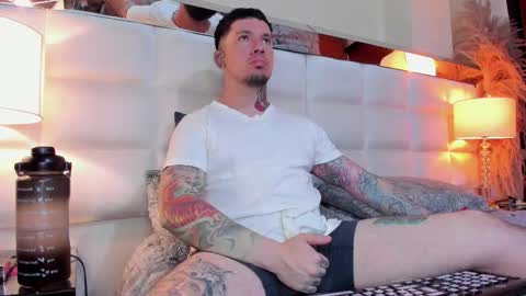 Snapshot of adamtatts chatting on November 10, 2025, 2:10 am Adam online show from November 10, 2025, 2:10 am