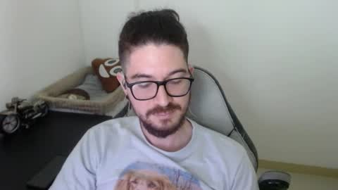 Snapshot of adamussutekh chatting on November 17, 2025, 2:45 pm Adam online show from November 17, 2025, 2:45 pm