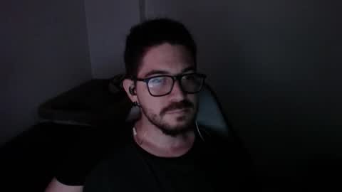 Snapshot of adamussutekh chatting on December 5, 2025, 11:52 am Adam online show from December 5, 2025, 11:52 am