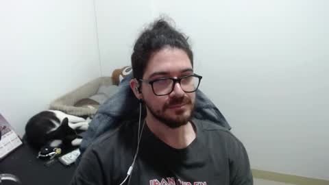 Snapshot of adamussutekh chatting on December 14, 2025, 7:03 am Adam online show from December 14, 2025, 7:03 am