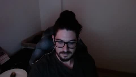 Snapshot of adamussutekh chatting on December 15, 2025, 5:50 pm Adam online show from December 15, 2025, 5:50 pm