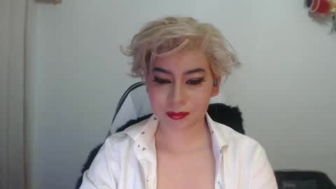 adan_romanoff online show from December 18, 2025, 7:14 am