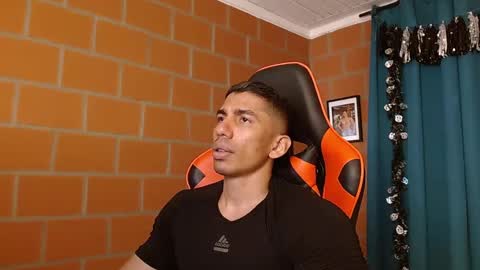 Adan Sin online show from January 6, 2025, 5:49 pm