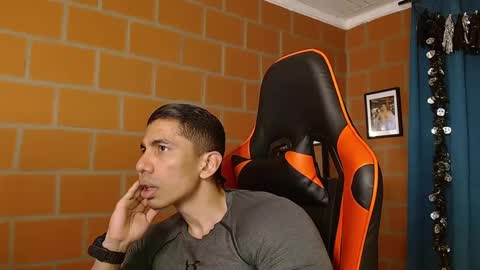 Adan Sin online show from January 18, 2025, 9:45 pm