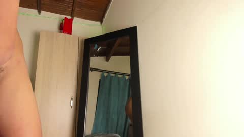 Snapshot of adanxbaby chatting on January 16, 2025, 2:09 am online show from January 16, 2025, 2:09 am