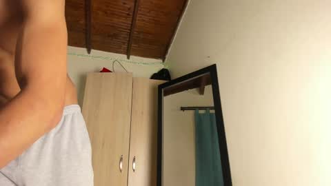 Snapshot of adanxbaby chatting on March 4, 2025, 3:11 am online show from March 4, 2025, 3:11 am