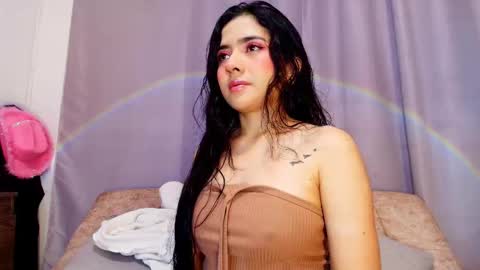  Adara Johnson  online show from October 24, 2025, 11:39 am