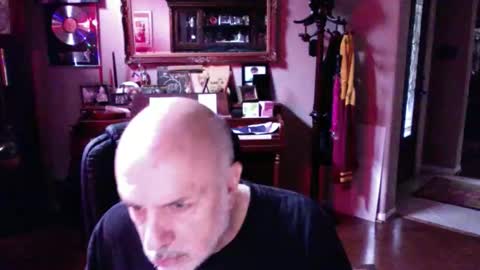 add_me_2 online show from December 14, 2025, 5:07 pm