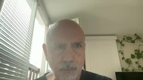 add_me_2 online show from June 30, 2026, 7:31 am