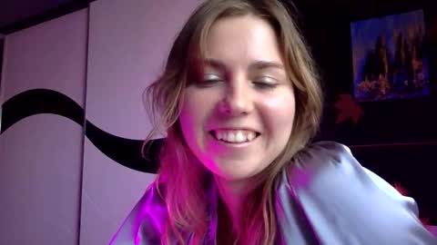 Snapshot of addicta_vera chatting on December 5, 2025, 11:41 am addicta_vera online show from December 5, 2025, 11:41 am