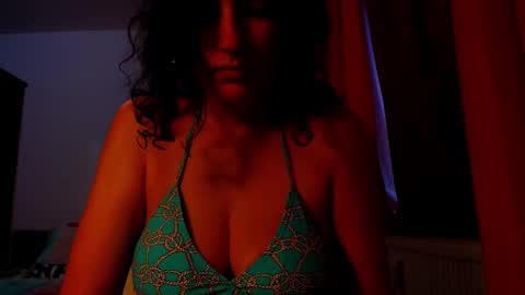 amy        online show from November 18, 2025, 1:04 pm