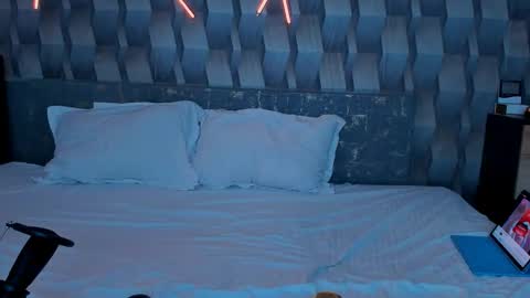 Snapshot of addicting_alice chatting on January 6, 2026, 6:33 pm PMFORPVTBB online show from January 6, 2026, 6:33 pm