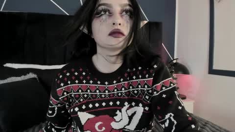 Snapshot of adeelinee chatting on December 23, 2024, 10:55 pm Ade online show from December 23, 2024, 10:55 pm