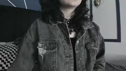 Snapshot of adeelinee chatting on February 11, 2025, 11:22 pm Ade online show from February 11, 2025, 11:22 pm