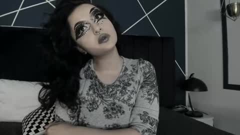 Snapshot of adeelinee chatting on March 6, 2025, 10:47 pm Ade online show from March 6, 2025, 10:47 pm