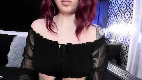 Snapshot of adeelinee chatting on September 27, 2025, 8:03 pm Ade online show from September 27, 2025, 8:03 pm
