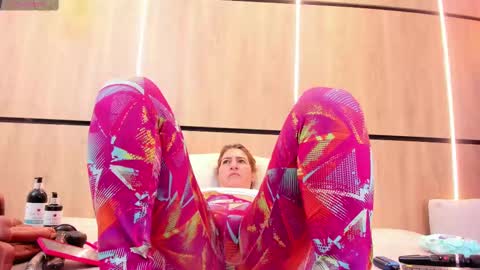 Snapshot of adela_chase chatting on September 20, 2025, 3:07 am adela chase online show from September 20, 2025, 3:07 am