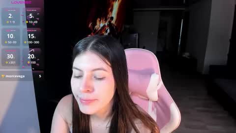 Snapshot of adela_parker chatting on February 2, 2026, 9:02 pm Adela Parker online show from February 2, 2026, 9:02 pm