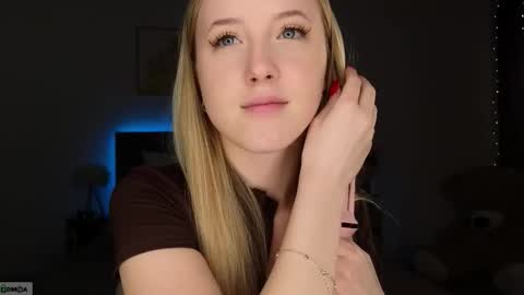 Snapshot of adele_armas chatting on February 21, 2026, 9:05 pm Adele online show from February 21, 2026, 9:05 pm