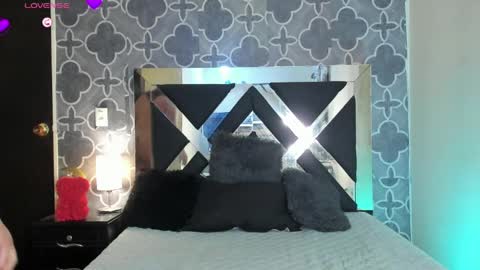 Snapshot of adele_cruzz chatting on May 20, 2026, 12:39 am adele cruzz online show from May 20, 2026, 12:39 am