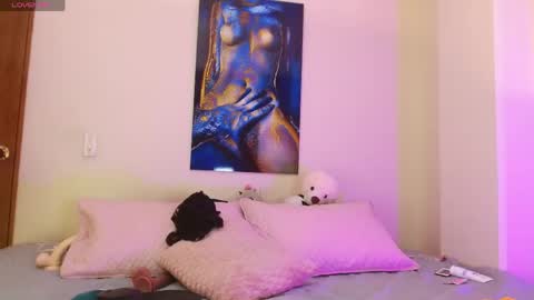 Adele Grey02 online show from May 27, 2026, 1:02 am