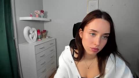 Adele online show from March 11, 2026, 7:03 am