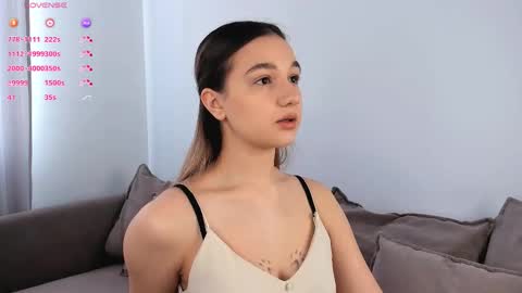 Snapshot of adelexx_zll chatting on February 27, 2026, 4:12 am adelexx_zll online show from February 27, 2026, 4:12 am