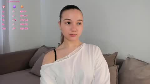 Snapshot of adelexx_zll chatting on April 11, 2026, 7:13 am adelexx_zll online show from April 11, 2026, 7:13 am