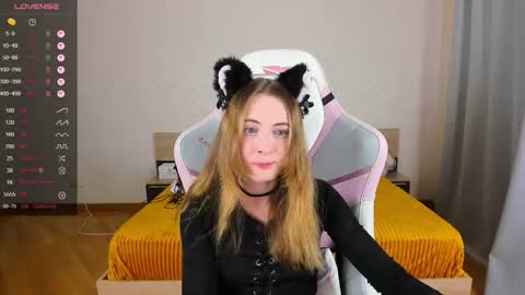 Adelina online show from November 3, 2025, 9:32 am