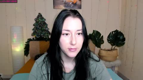 Snapshot of adell_berry chatting on December 20, 2024, 1:58 am Adel online show from December 20, 2024, 1:58 am