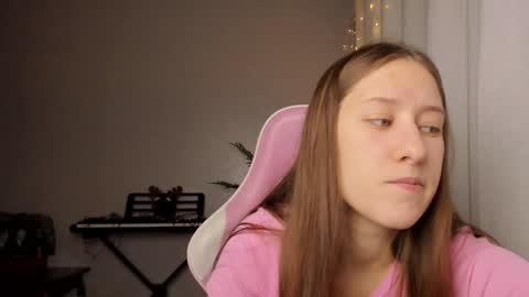 Adell online show from December 27, 2024, 10:37 pm