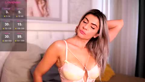 Snapshot of adelyn_chase chatting on October 19, 2025, 9:43 am Adelyn online show from October 19, 2025, 9:43 am