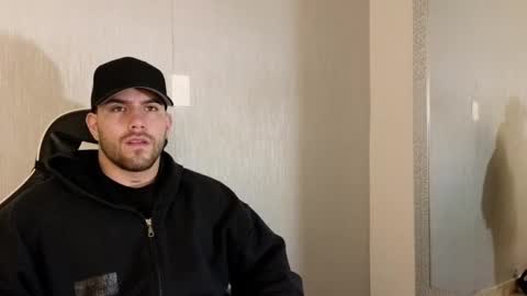 Ades online show from October 3, 2025, 11:51 am