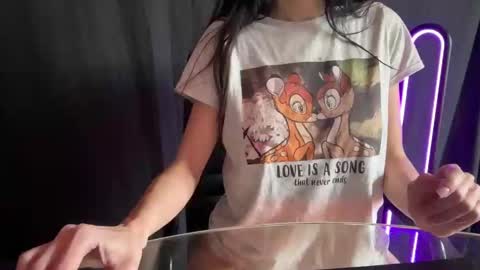 Snapshot of adessamoon chatting on January 10, 2025, 11:22 am Adessa online show from January 10, 2025, 11:22 am