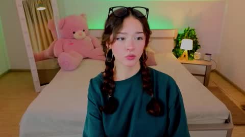 Adetta online show from November 16, 2025, 10:10 am