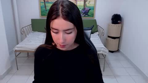 Snapshot of adhara_kitten chatting on September 12, 2025, 1:11 pm Adhara online show from September 12, 2025, 1:11 pm