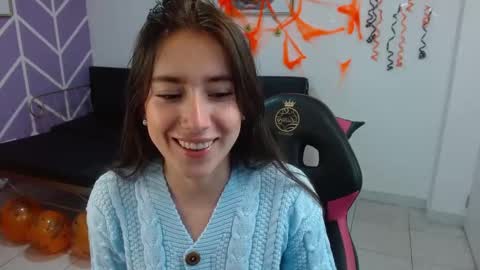 Snapshot of adhara_kitten chatting on October 28, 2025, 1:03 pm Adhara online show from October 28, 2025, 1:03 pm