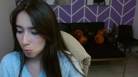 Snapshot of adhara_kitten chatting on November 19, 2025, 2:06 pm Adhara online show from November 19, 2025, 2:06 pm