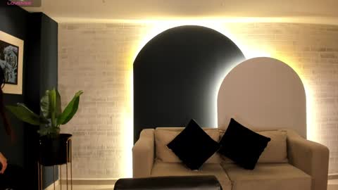 Snapshot of adharadonnet chatting on January 18, 2025, 3:53 am Adhara online show from January 18, 2025, 3:53 am